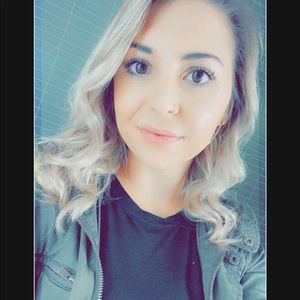 Meet your Posher, Mackenzie